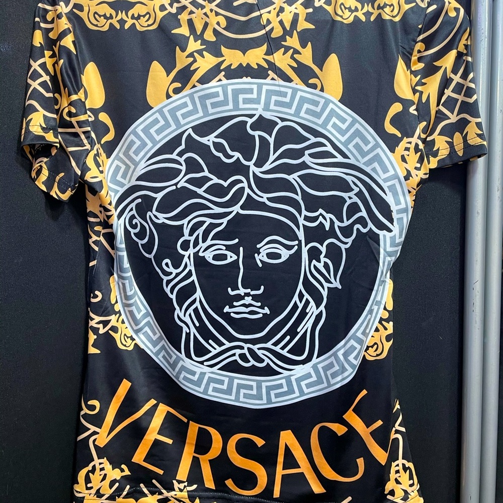COPY - VERSACE MATCHING TEE & SHORTS - Picture 2 of 5